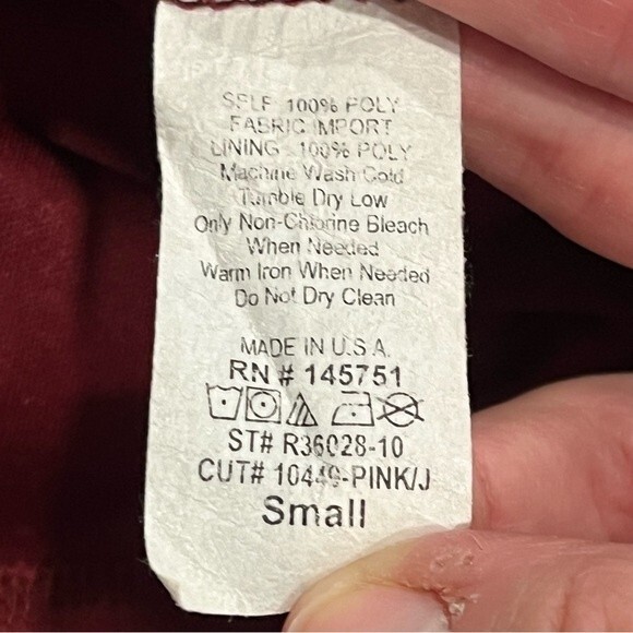 Altar’d State Burgundy & Pink Floral Print Romper Size Small - Picture 10 of 10